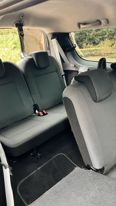 Dacia Logan 2012 рік ГБО 7 місць