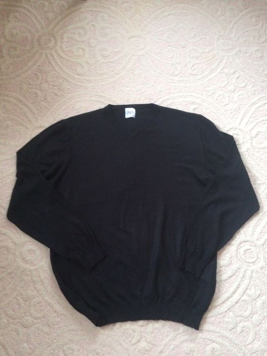 Sweter męski w serek Zara L