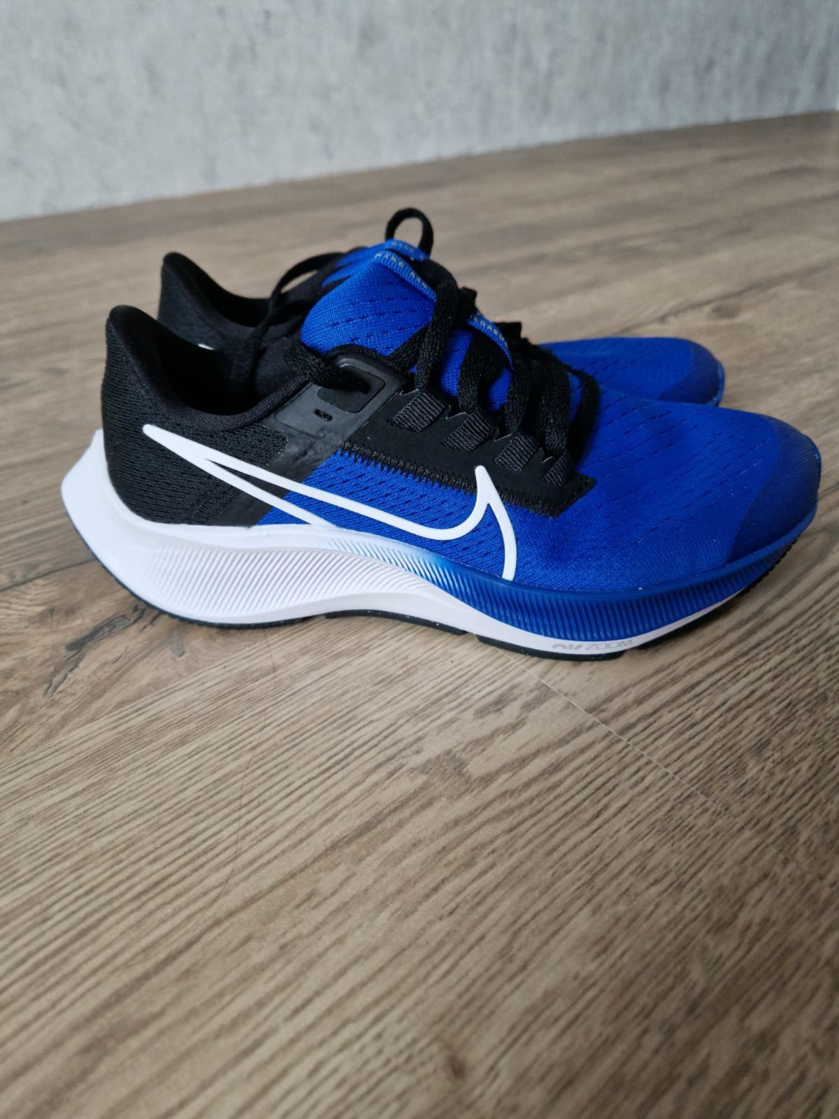 Кроссовки Nike
UK 3
Новые 
1850грн