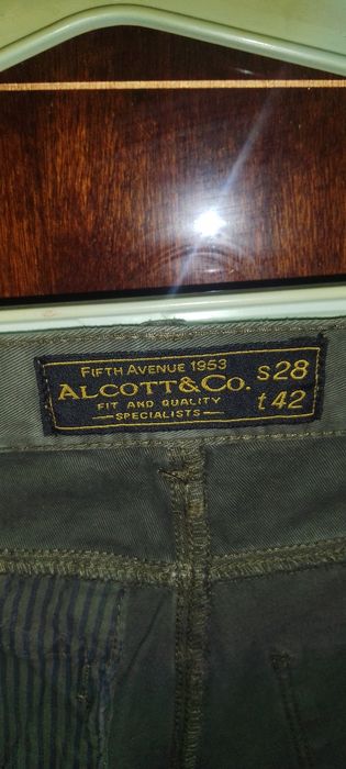 Джинсы прямые Катон.