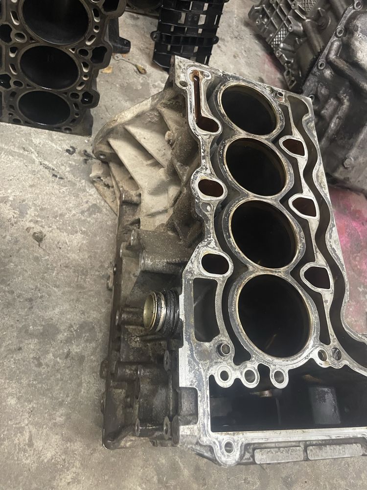 Блок двигуна  bmw n42b20 e46 90 81 83 60 91 n46 розборка мотор колінва