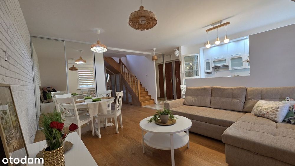 Przestronne, jasne mieszkanie z balkonem, widokiem, w sąsiedztwie lasu