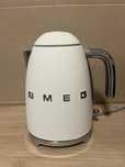 Chaleira elétrica SMEG branco mate