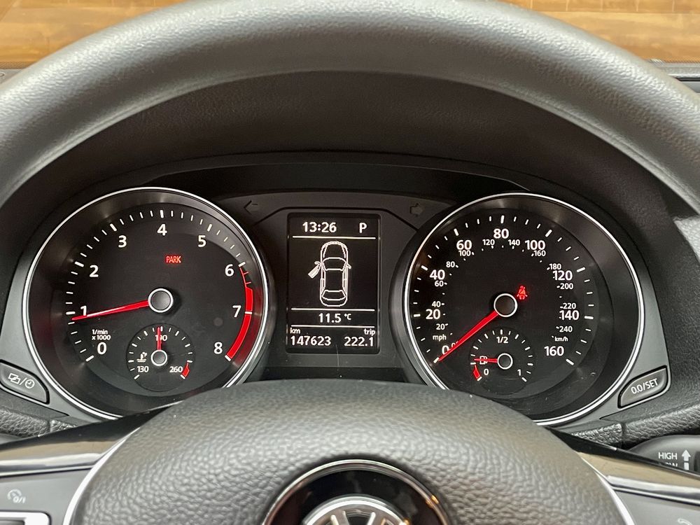 VW Passat B8 USA 2018 рік 147 тис км