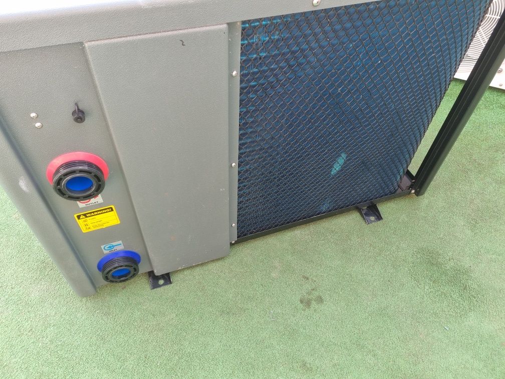 Pompą ciepła do basenu ConZero 10,3 kW Inverter