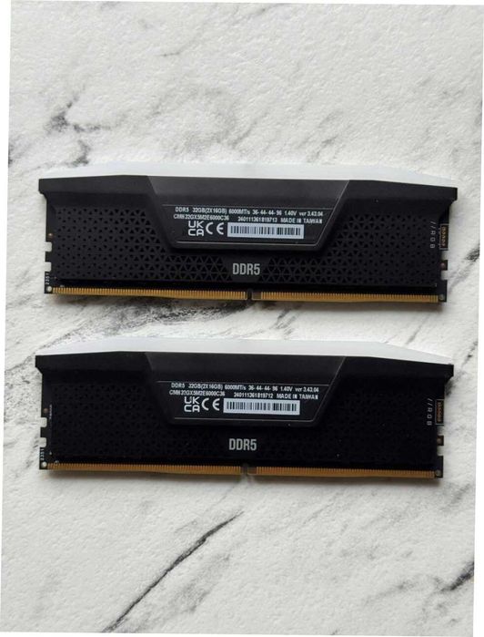 Оперативна пам'ять Corsair RGB 32GB (2x16GB) DDR5-6000 CL36 (AMD EXPO)