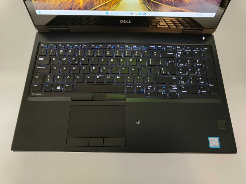 Dell Precision 7530 i7-8850H 32GB SSD512GB P2000 FHD Win11Pro+OfficePL