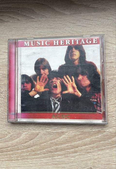 AC/DC компакт диск - кращі пісні. Made in Europe