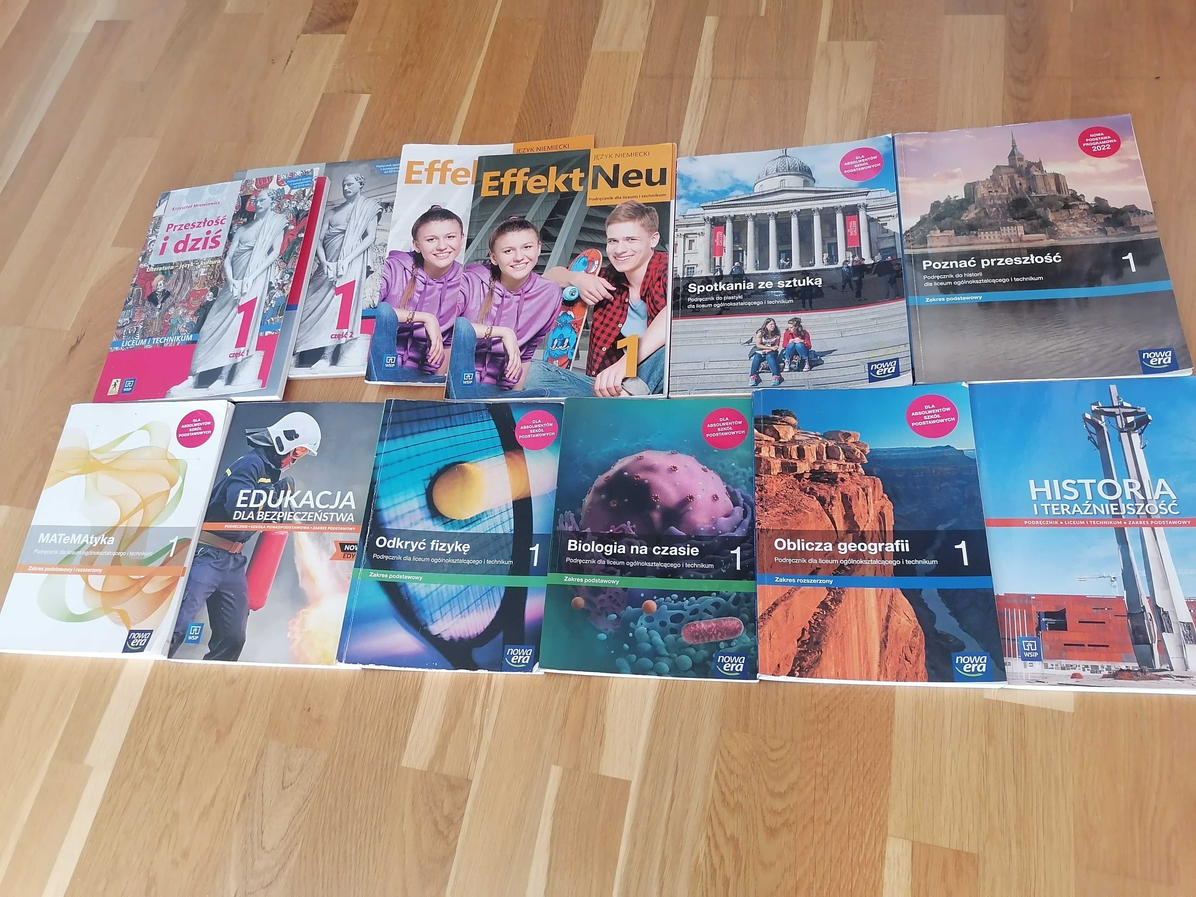 Zestaw podreczników dla liceum- technikum klasa 1