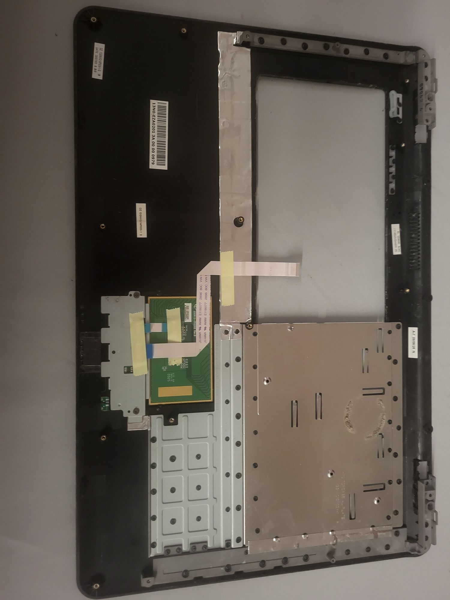 Sprzedam palmrest ( Górną obudowę )do Laptopa ASUS K70IO