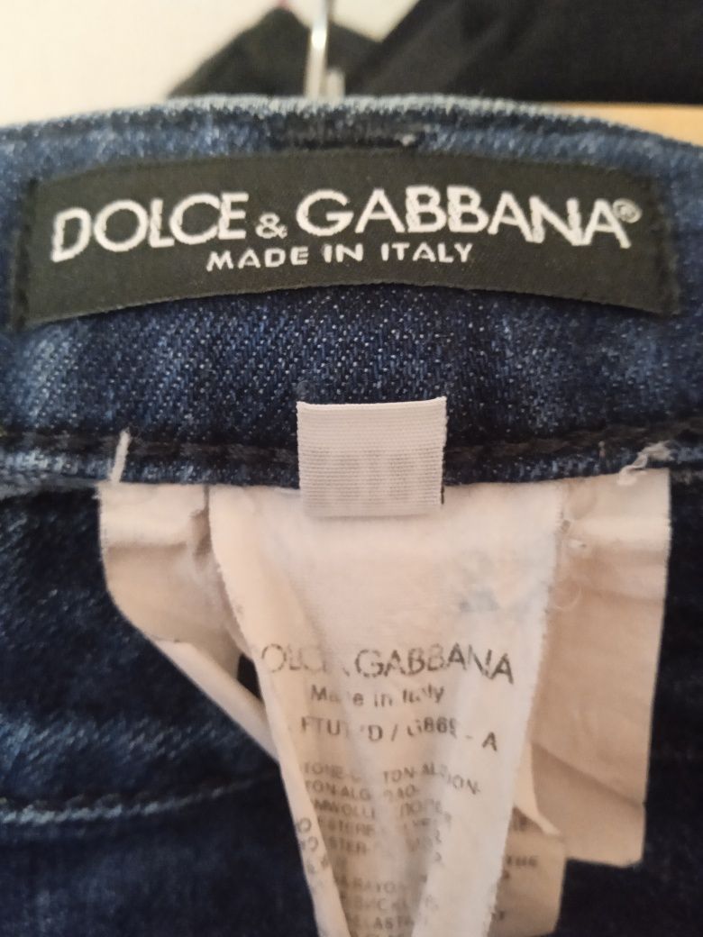 Джинсы женские синие Dolce & Gabbana
Dolce & Gabbana

Dolce & Gabbana