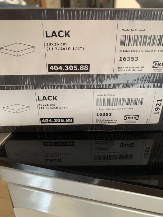 2 prateleiras LACK IKEA novas