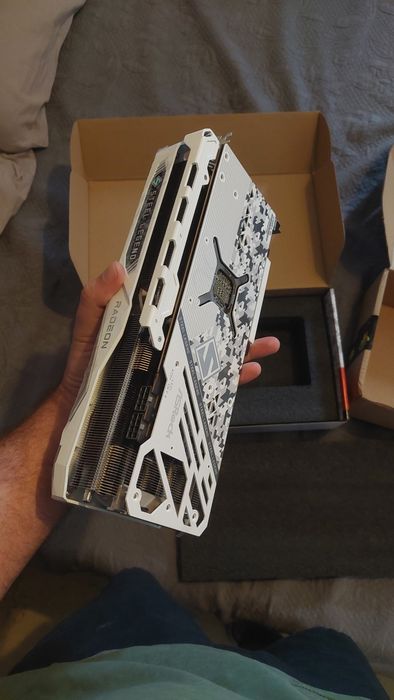 AMD RX 7900 GRE 16GB Asrock Steel Legend