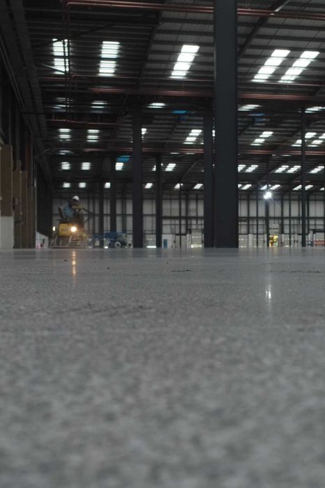 Naprawa posadzki przemyslowej zywicznej bet szlifowanie – cała Polska!