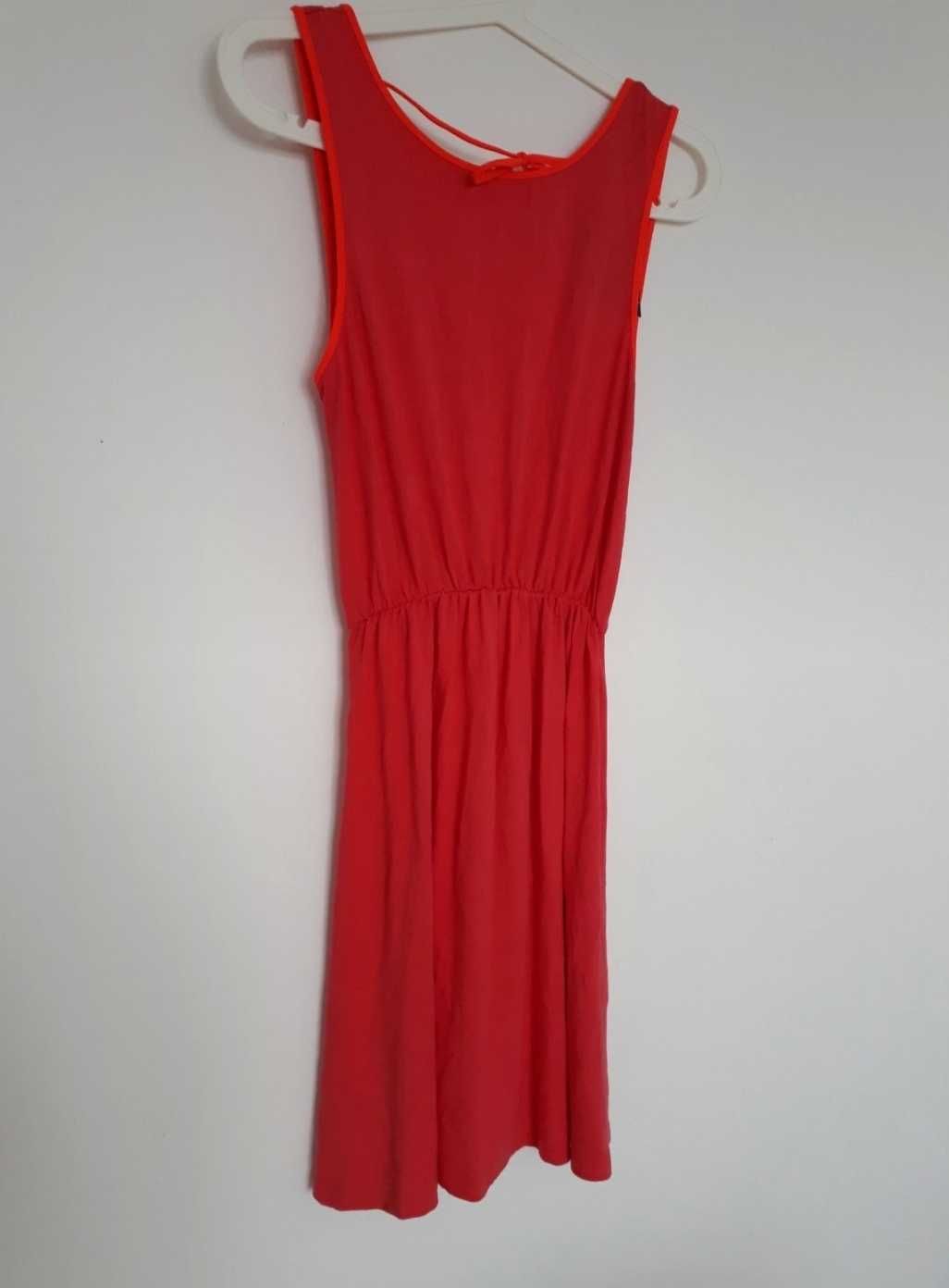Nowa sukienka crazyword czerwona krotka plecy