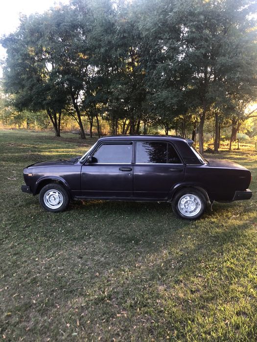 Продам жигуль ваз 2107