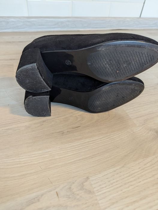 Туфлі жіночі чорні