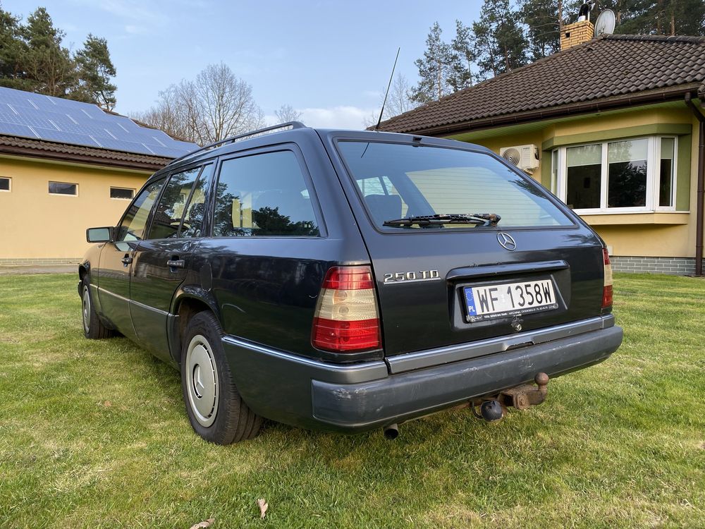 Mercedes w124 kombi 2.5 diesel