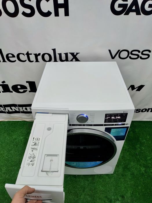 Сушильна машина Siemens IQ800 smartFinish, AutoClean, Heat-Pump, WiFi