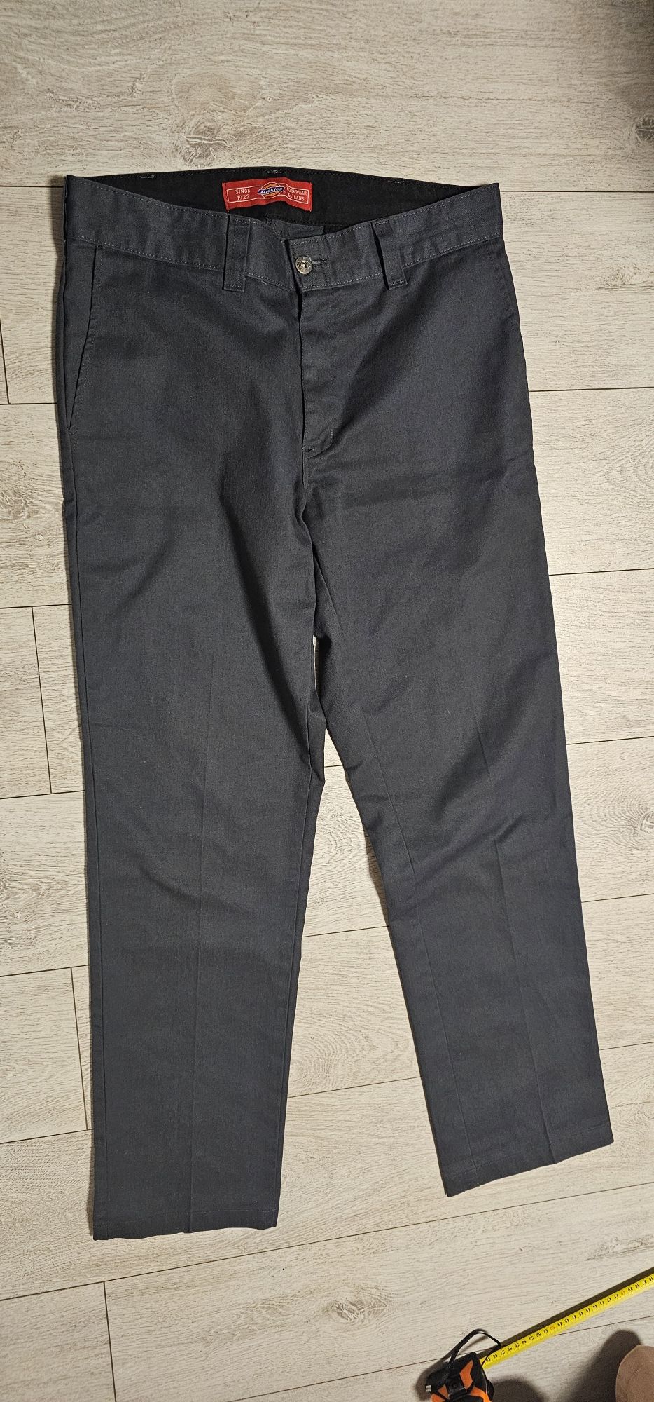 Dickies spodnie męskie rozmiar L wymiary na zdjęciach stan bardzo dobr