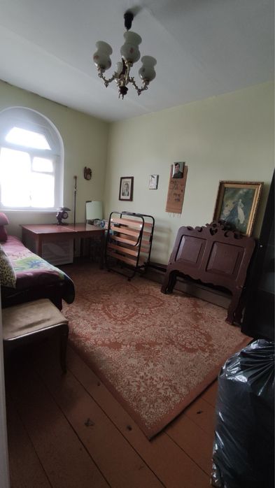 Продам будинок неподалік ресторану «ІІІ Рим»