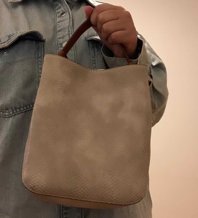 Carteira Tiracolo Bege Parfois