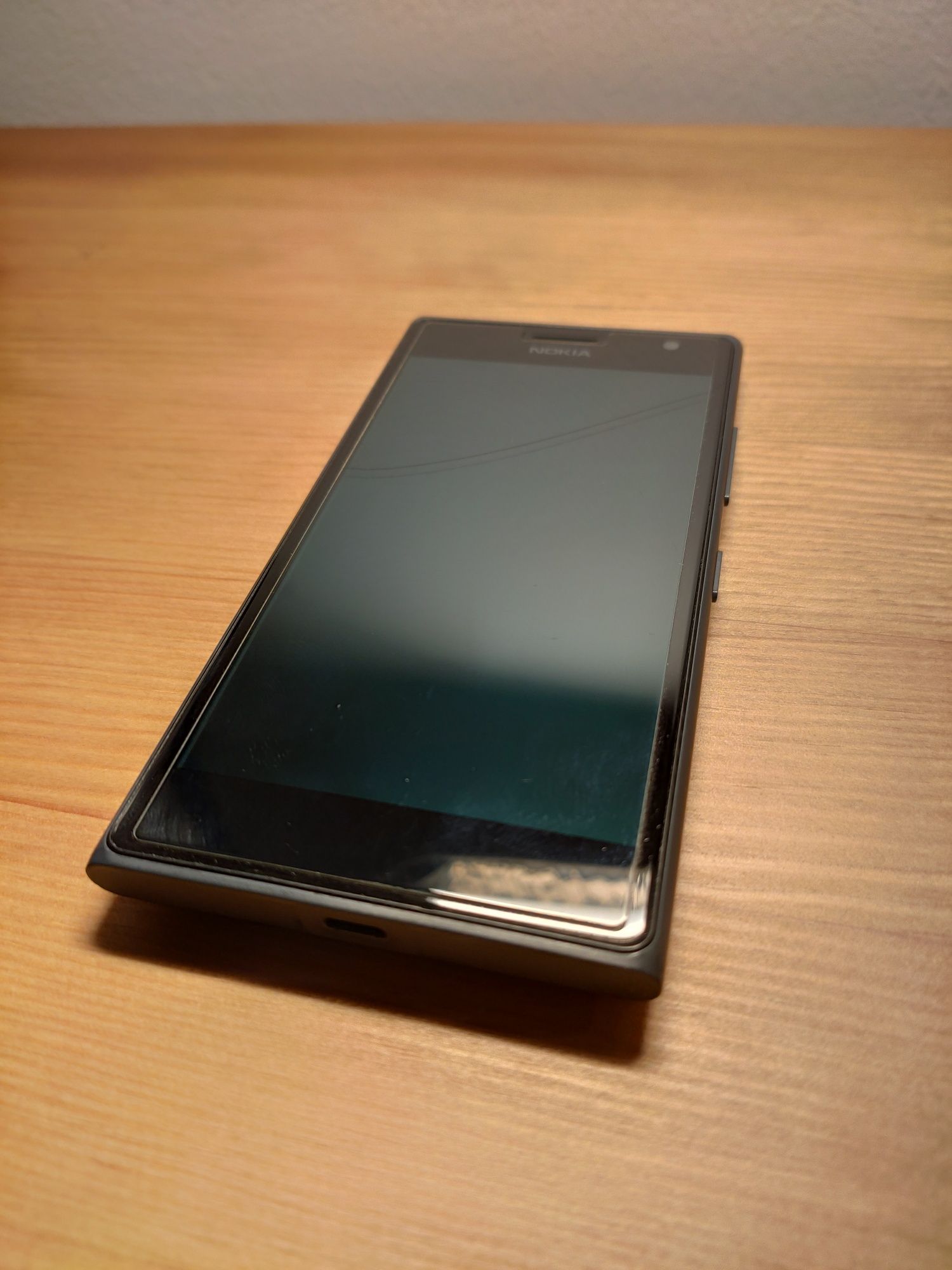 Smartfon Nokia Lumia 735 LTE