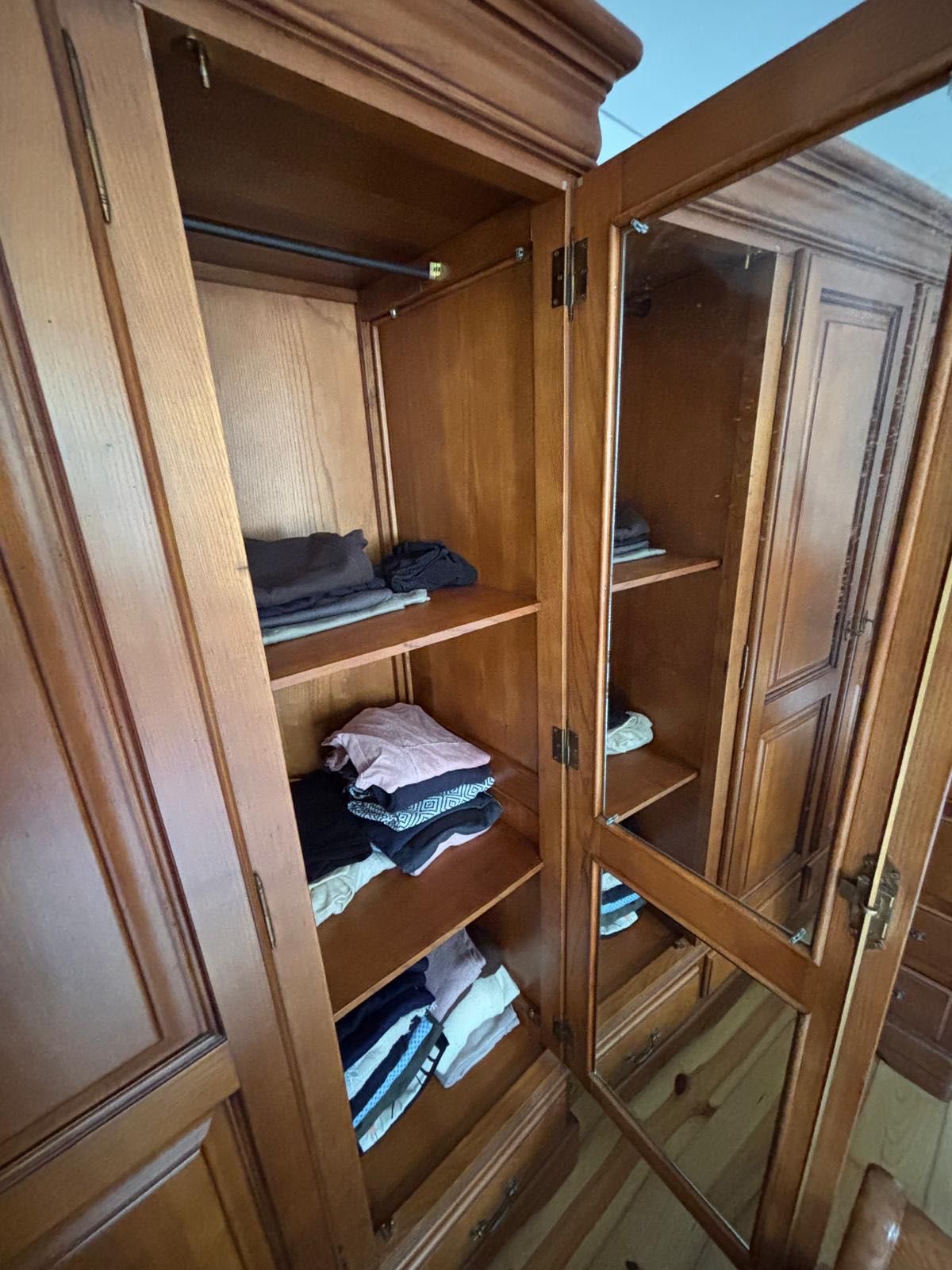 Quarto de casal em bom estado