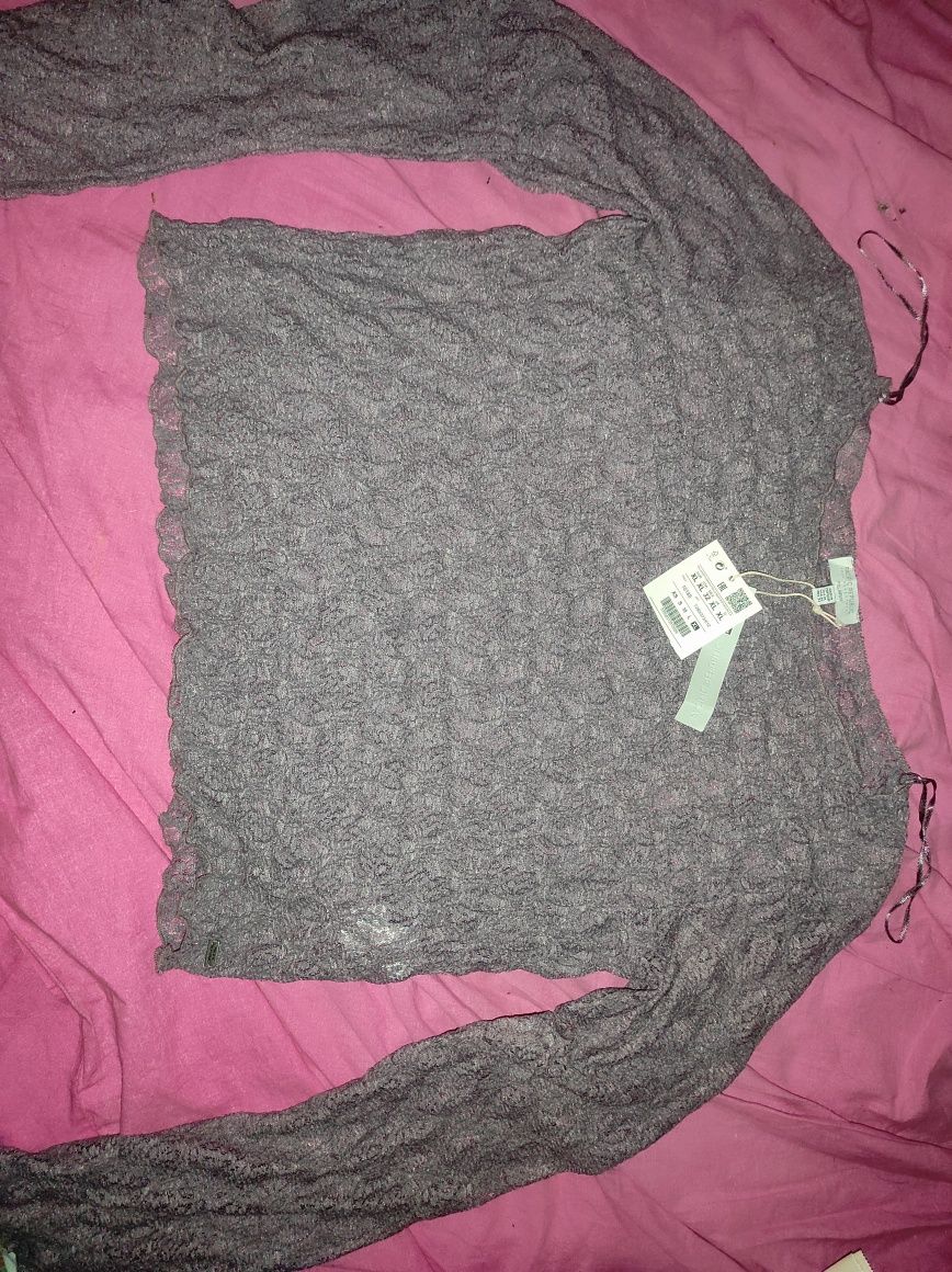 Blusa de renda nova