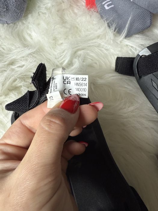 Ochraniacze Adidas skarpety piłkarskie rozm. 31-34