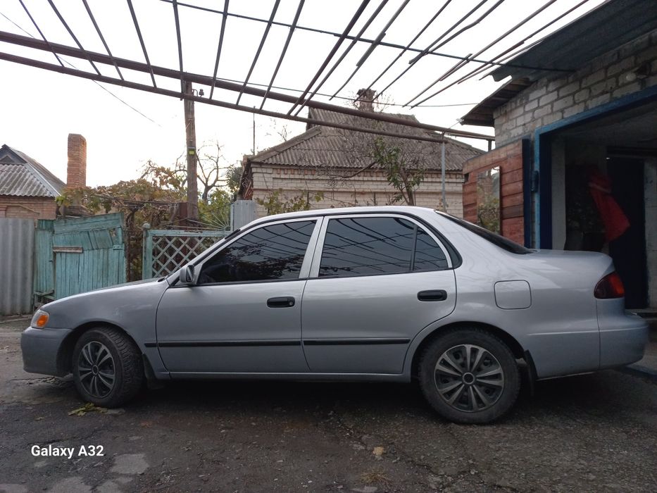 Продам Тойоту Корола 2000 року