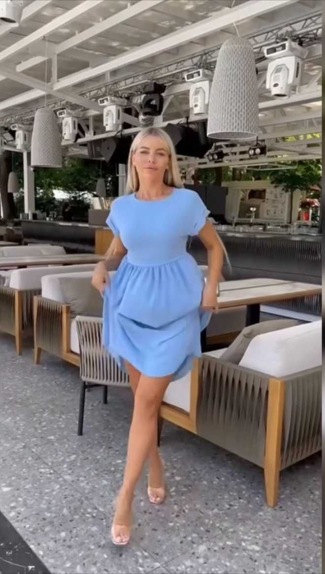 Ніжна сукня, плаття