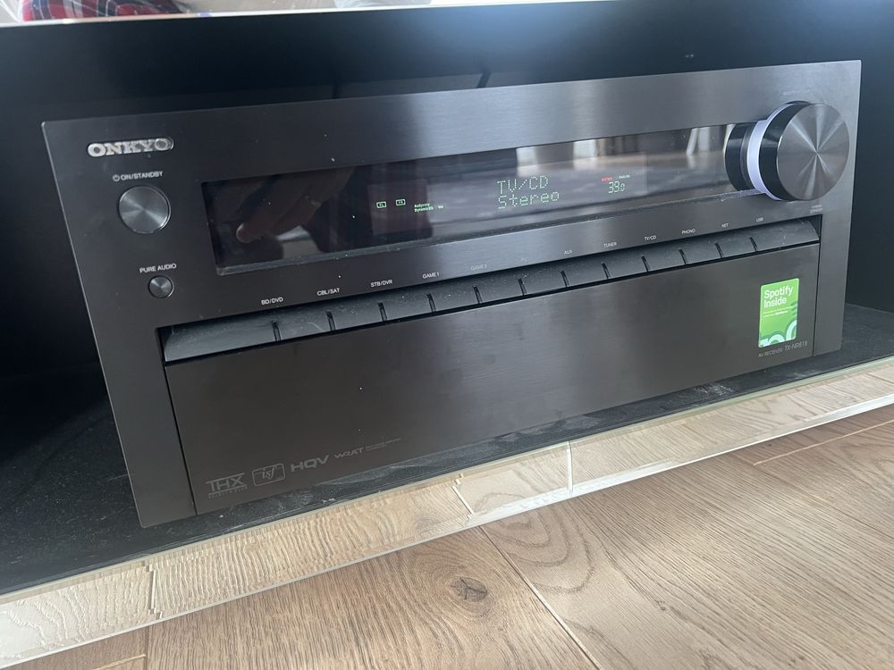 Apmplituner onkyo nr818