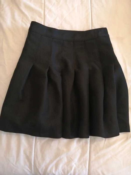 Mini saia preta super confortavel