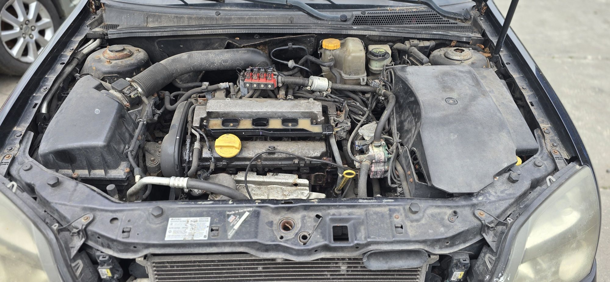 Drzwi  maska klapa 20 R lampa silnik 1,8 Opel Vectra C  części