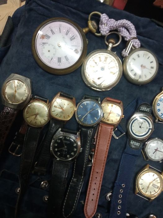 Lote de relógios. De corda e de quartzo.