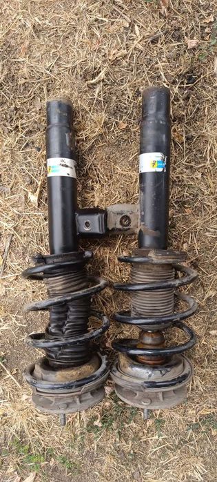 Продам передні стойки BMW e90 328IX x-drive