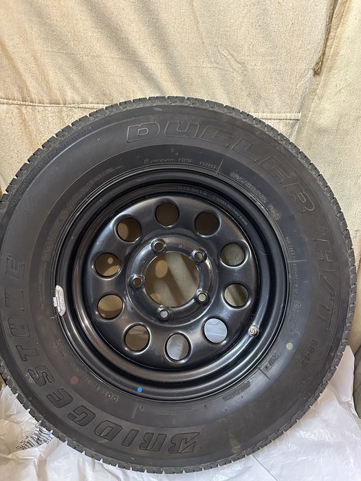 Диски з резиною Suzuki Jimny/Niva r15 5x139.7