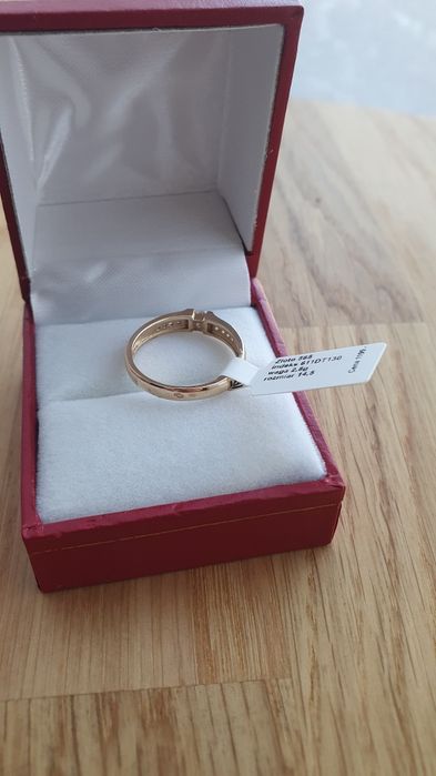 Idealny na zaręczyny złoty pierścionek 585 d