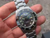Zegarek Axios Ironclad SW200 ceramiczny bezel masa perłowa luma driver