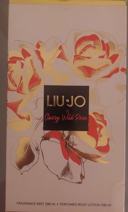 Продам парфюмированный набор LIU*JO женский.