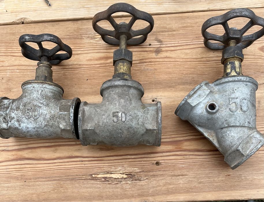 Zawory grzybkowe z PRL duze sprawne