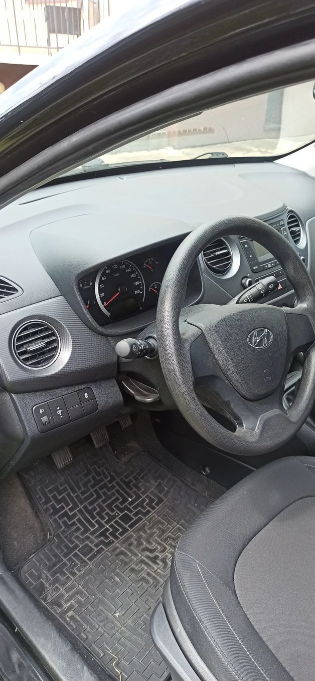 Hyundai i10 Hiundai i10