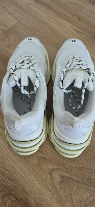 Ténis BALENCIAGA Triple S Sneakers no.44