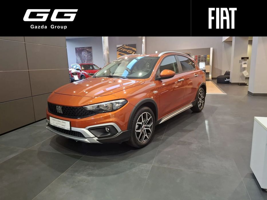 Fiat Tipo HATCHBACK SERIA 3 1.0 100 KM Cross - pierwsza rejestracja na dealera