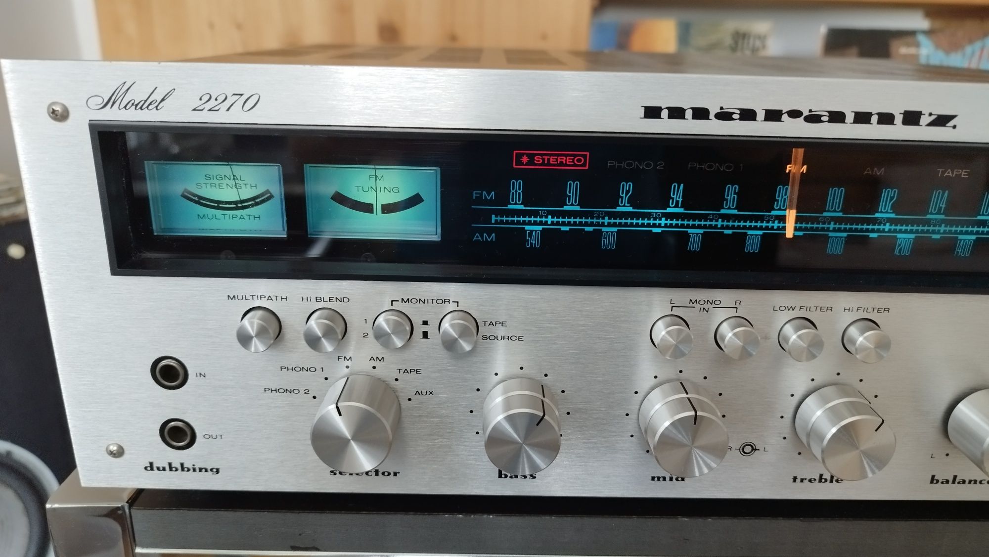 Amplituner Marantz 2270