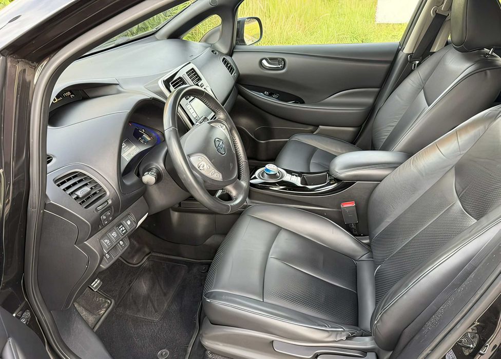 Nissan Leaf      2016