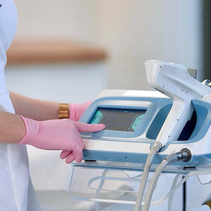 Modelowanie Ust, Mezoterapia, Symulatory, Rzęsy, Brwi