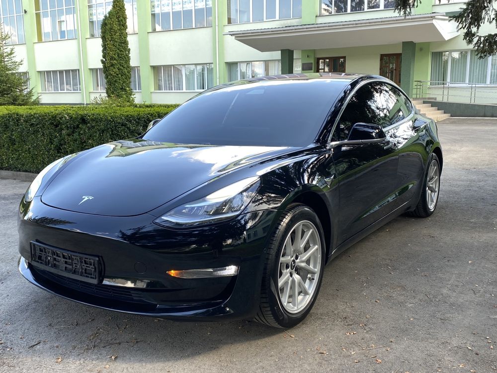 Tesla Model 3 Long Range