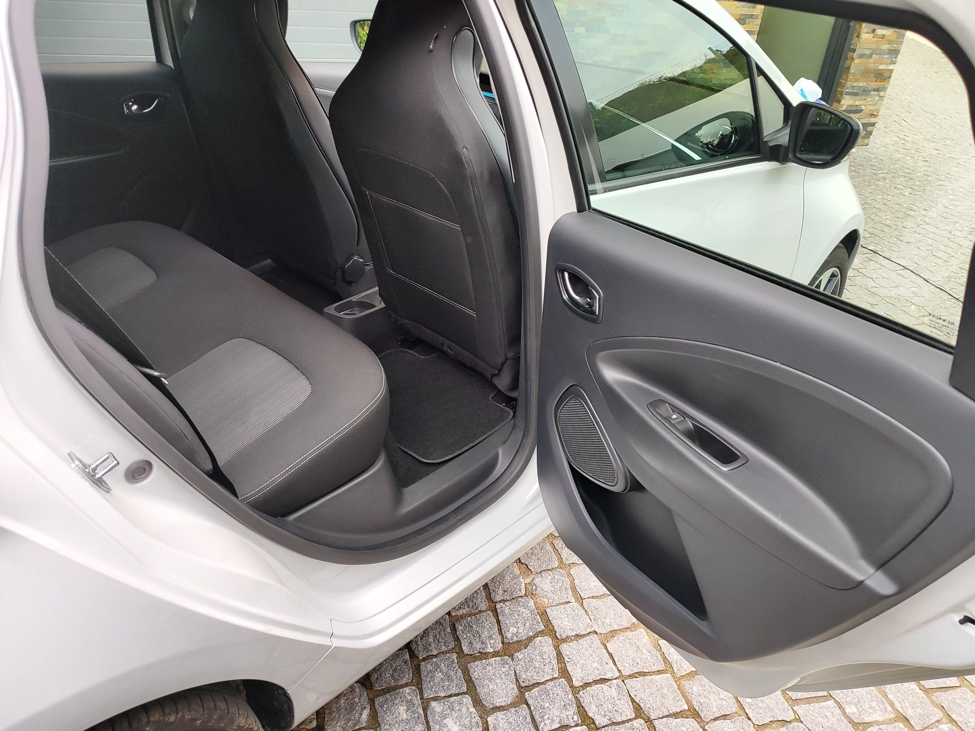 Renault Zoe itens 41 kWh com 63 mil kms